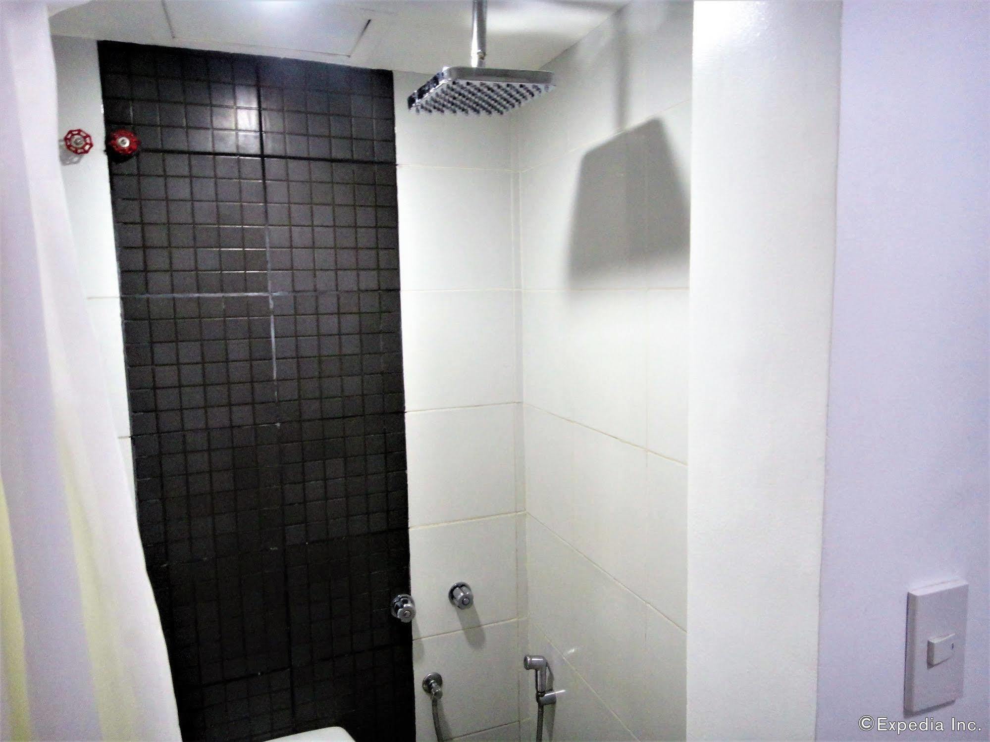 G-Galyx Inn Hotel Cagayan de Oro Esterno foto