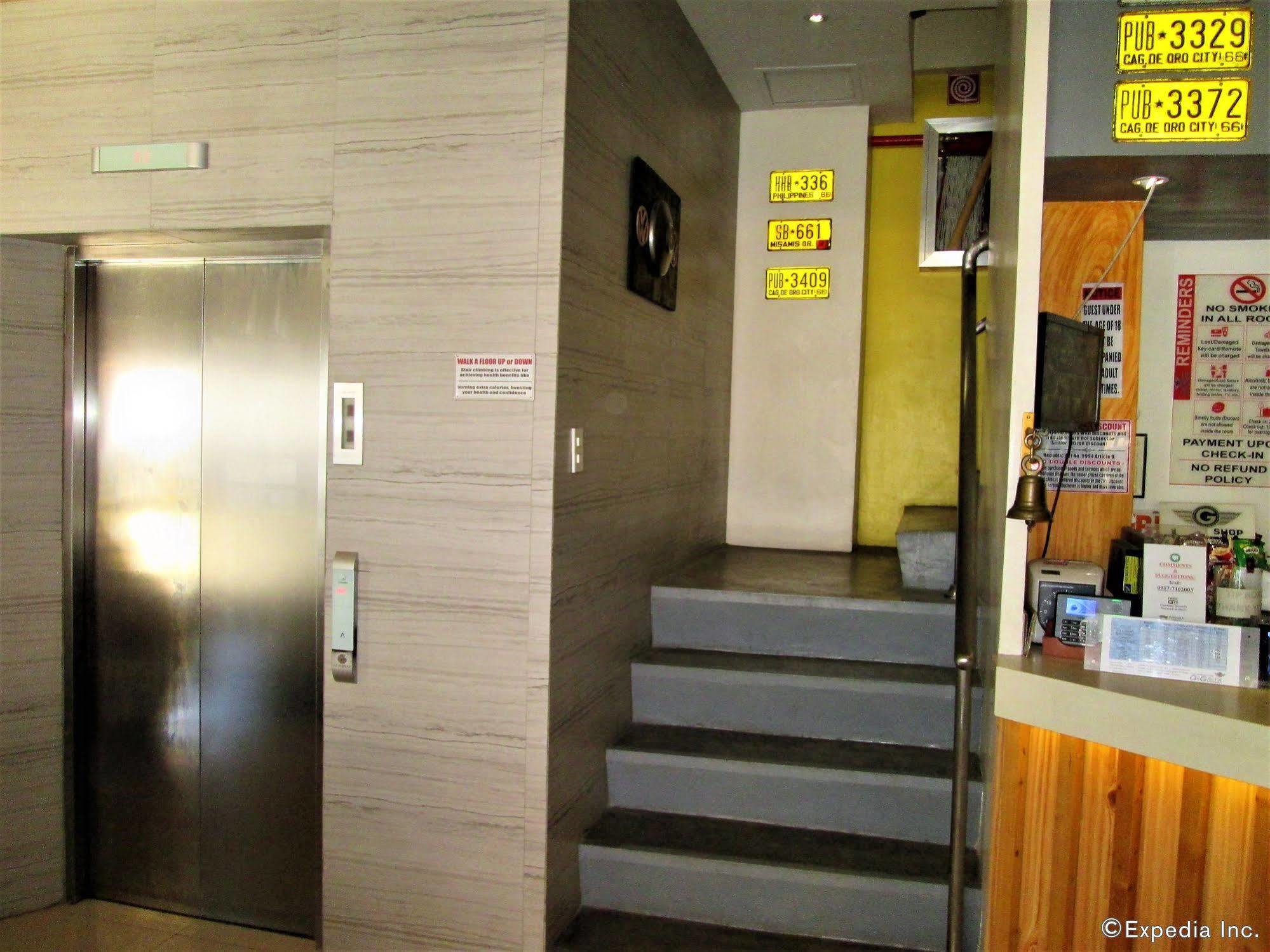 G-Galyx Inn Hotel Cagayan de Oro Esterno foto